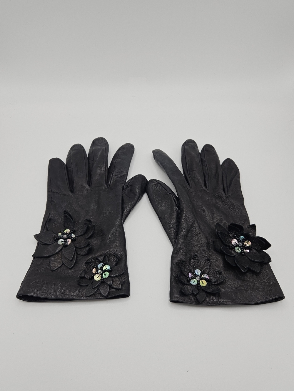 Portolano black leather gloves with beaded floral appliques size 7
